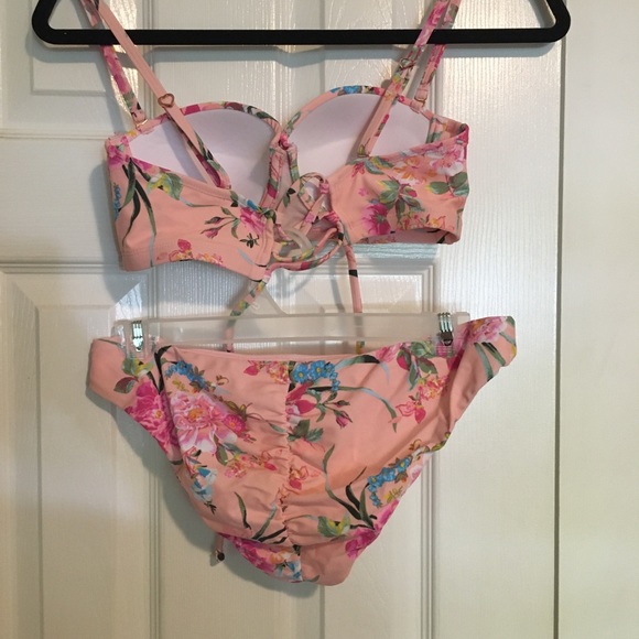 NWOT Betsey Johnson Swim strapless bikini set - Picture 2 of 9